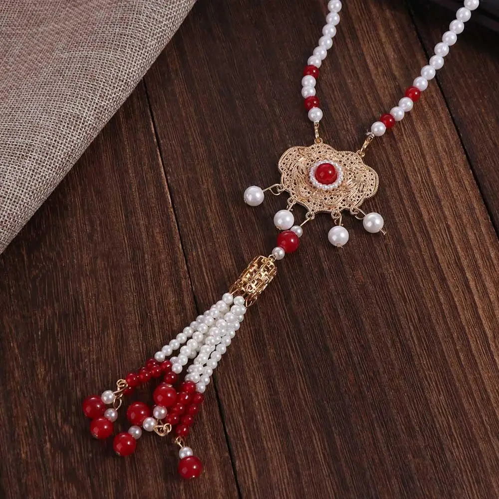 تقليد اللؤلؤ Hanfu قلادة الملابس الطويلة والاكسسوارات الصينية اللؤلؤ قلادة شرابة مجوهرات قلادة اللؤلؤ العرقية الإناث