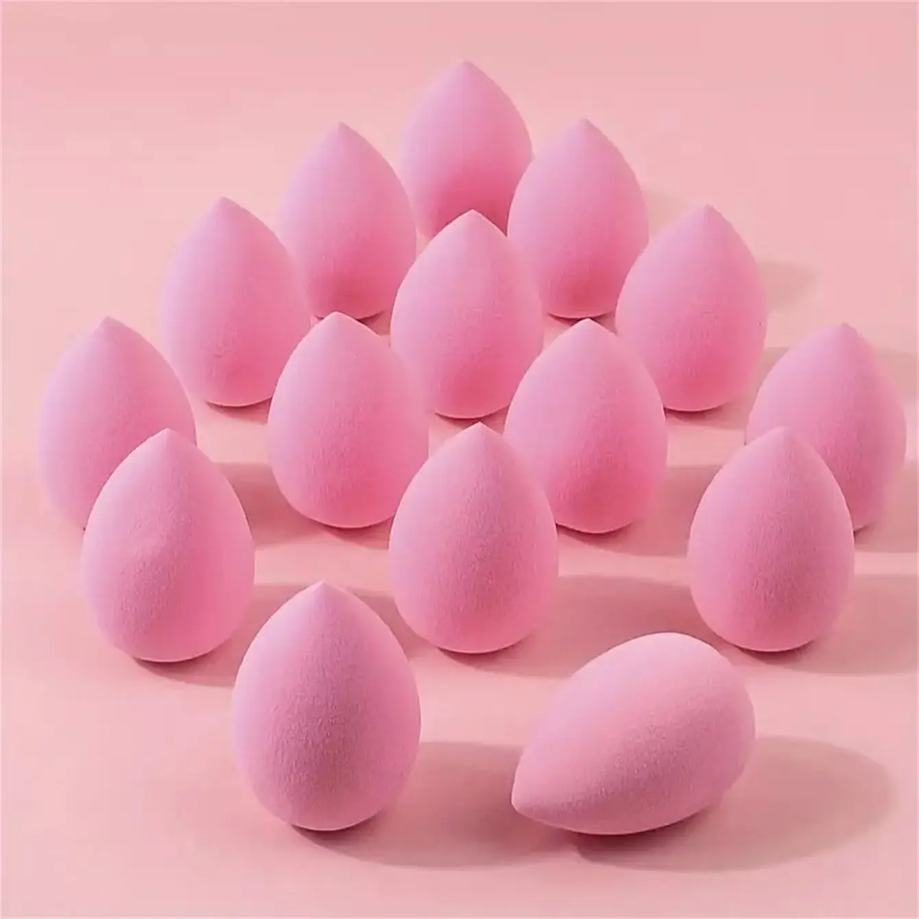 L-formaat mini schattig make-up ei 1/6 willekeurige kleuren en vormen, meerkleurige make-upspons, foundationmix schoonheidsspons