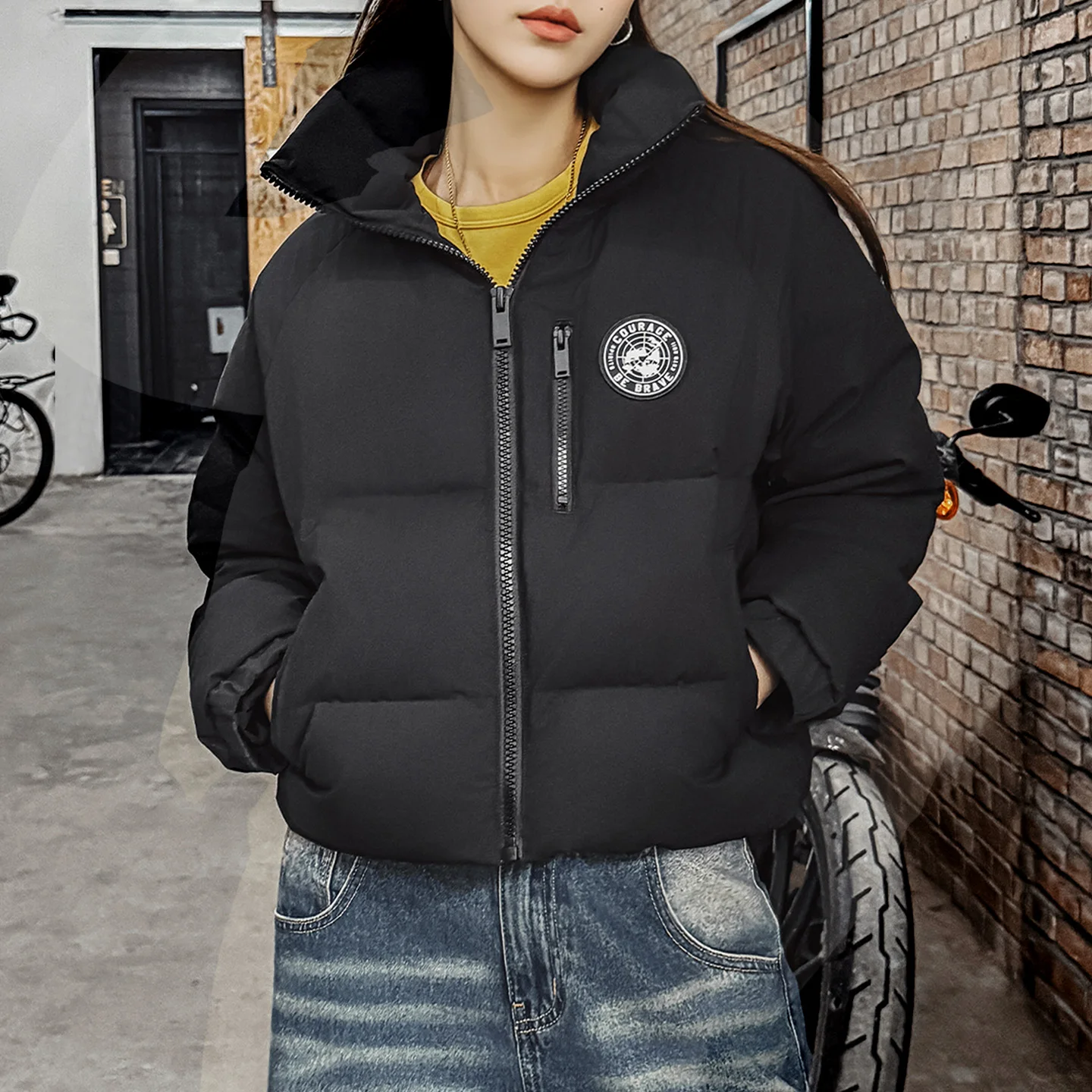 سترة نسائية من Maden بياقة واقفة 90% من ريش البط معطف منتفخ قصير بسحاب أمامي سميك ودافئ ملابس خارجية للشتاء