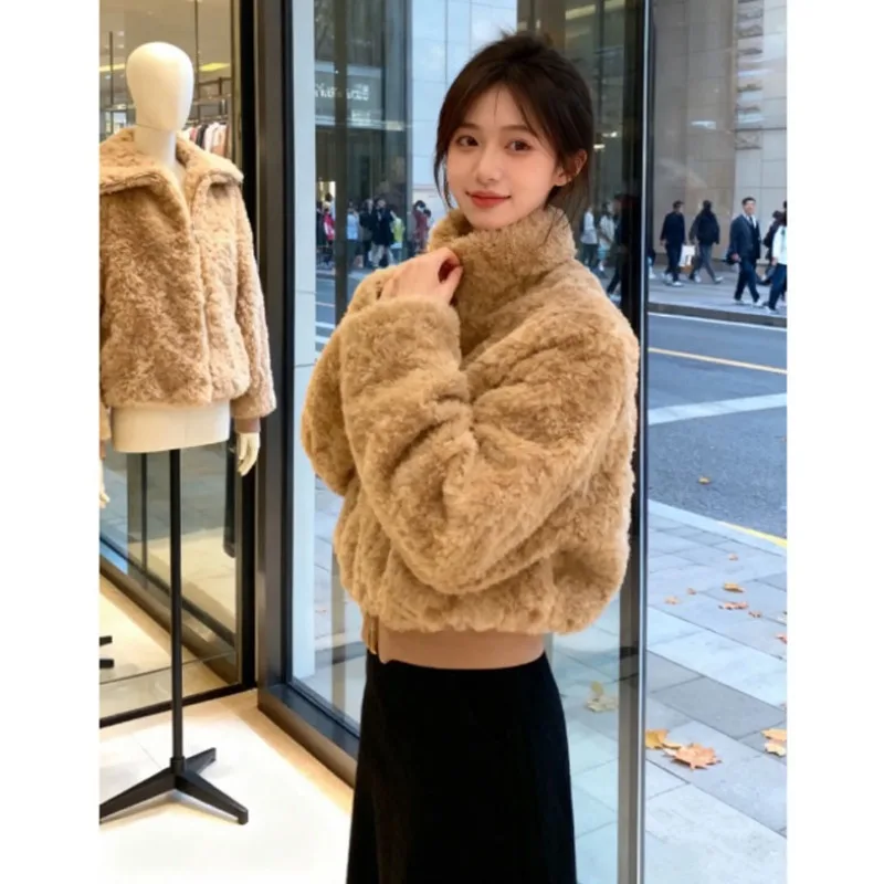 

Korean Sle ort Fur Jaet Thiened Warm Leather And Fur Inteated Collar Cute Small Size Winter New Arrival Women's Coat