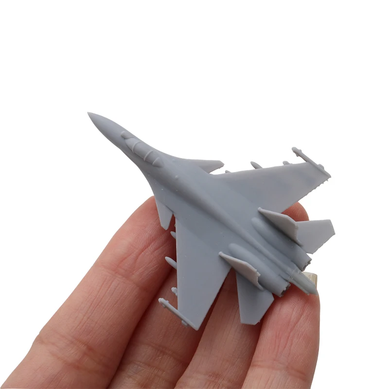 10 pz 1/2000 700 400 350 Su-37 Flanker-F Battle-plane Resin Simulation Airplane con carrello di atterraggio giocattoli aerei fai da te per bambini