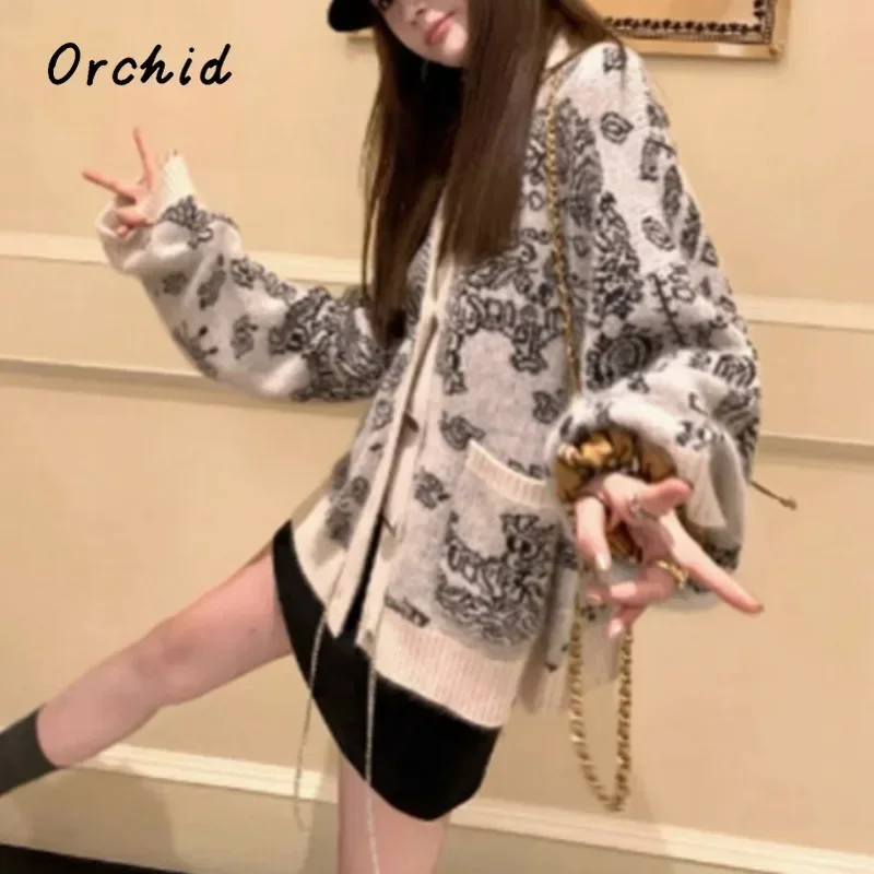 سترة نسائية موضة الحياكة والطباعة 2024 سترة شتوية عتيقة غير رسمية واحدة الصدر بأكمام طويلة ورقبة على شكل حرف v سترات فضفاضة