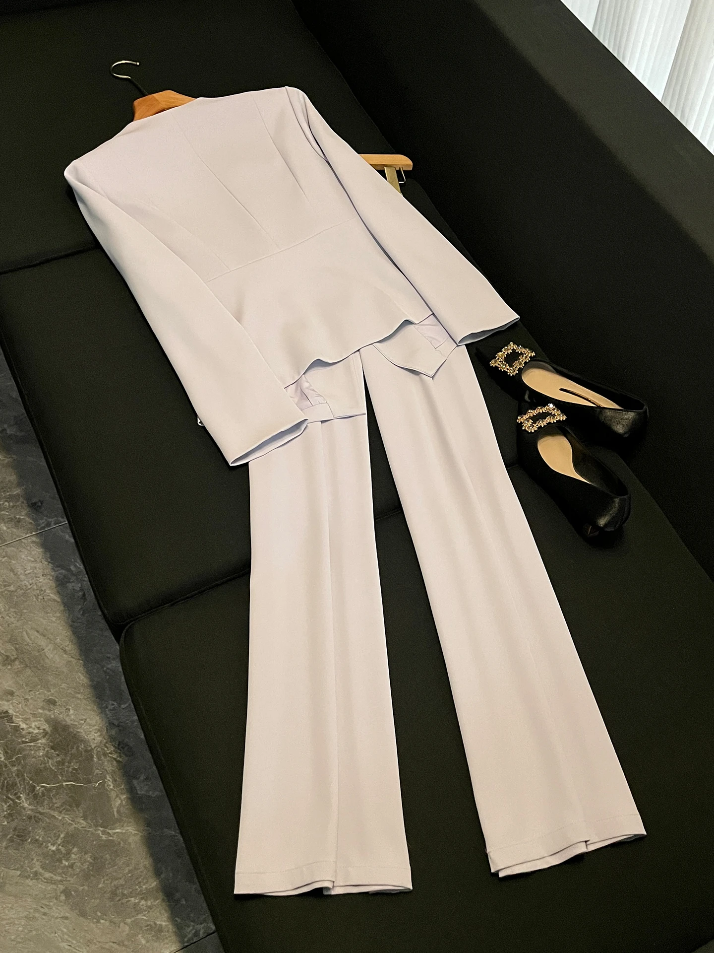 White Suit Set Women's Belted Slimming Commute Ready Two-Piece Set Elegant Professional Autumn 2026 Collection