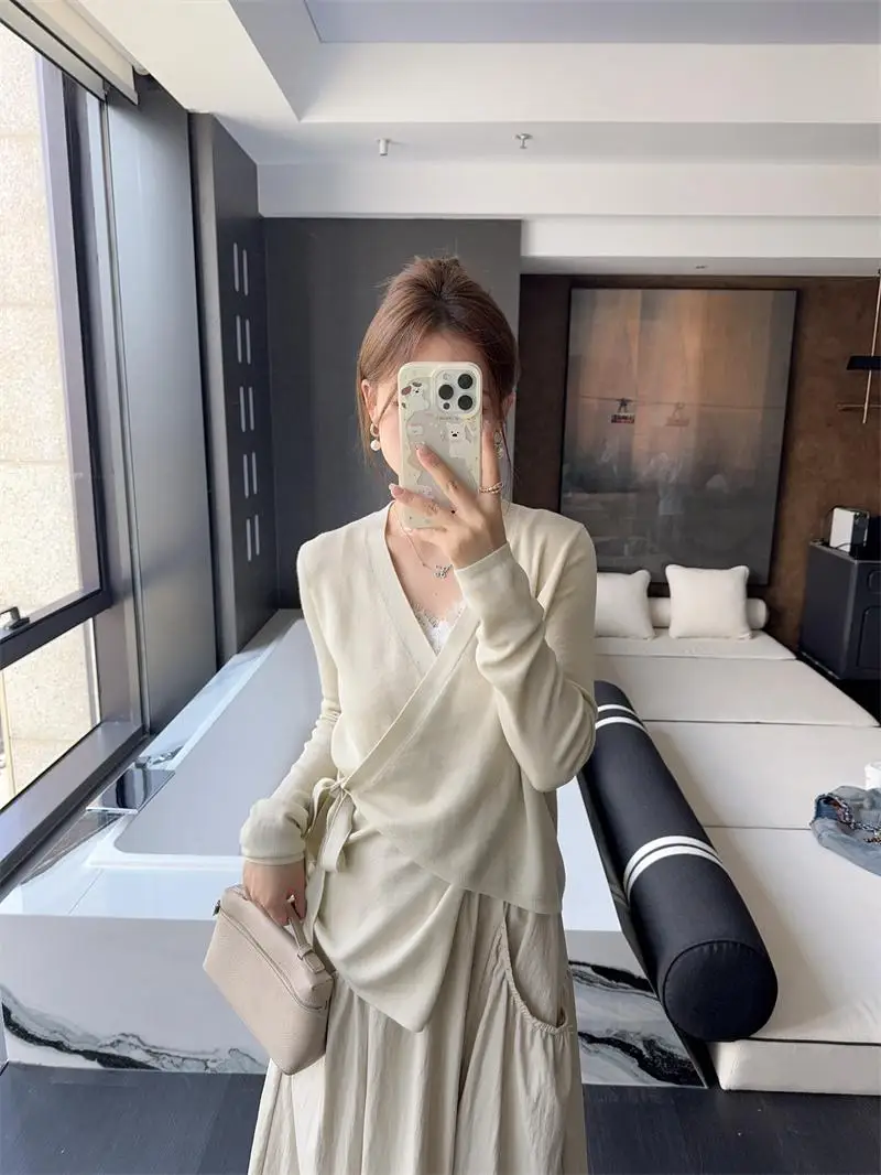 

Удобный охлаждающий вязаный кардиган-накидка, легкий летний женский трикотаж, лето 2024