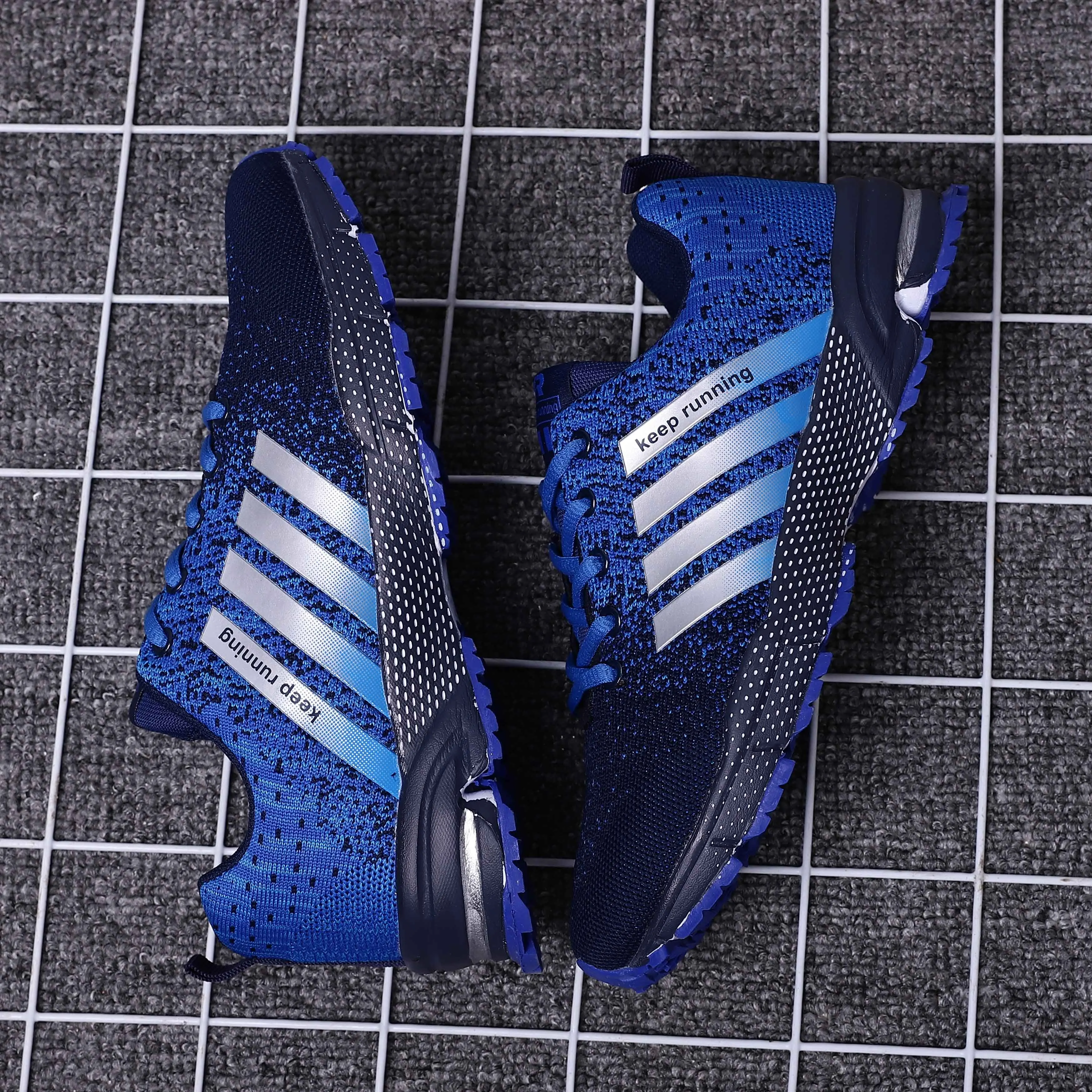 

Мужские и женские модные повседневные кроссовки на плоской подошве, прогулочная обувь для пар, большие размеры, дышащие кроссовки для фитнеса, мужская обувь 35-48