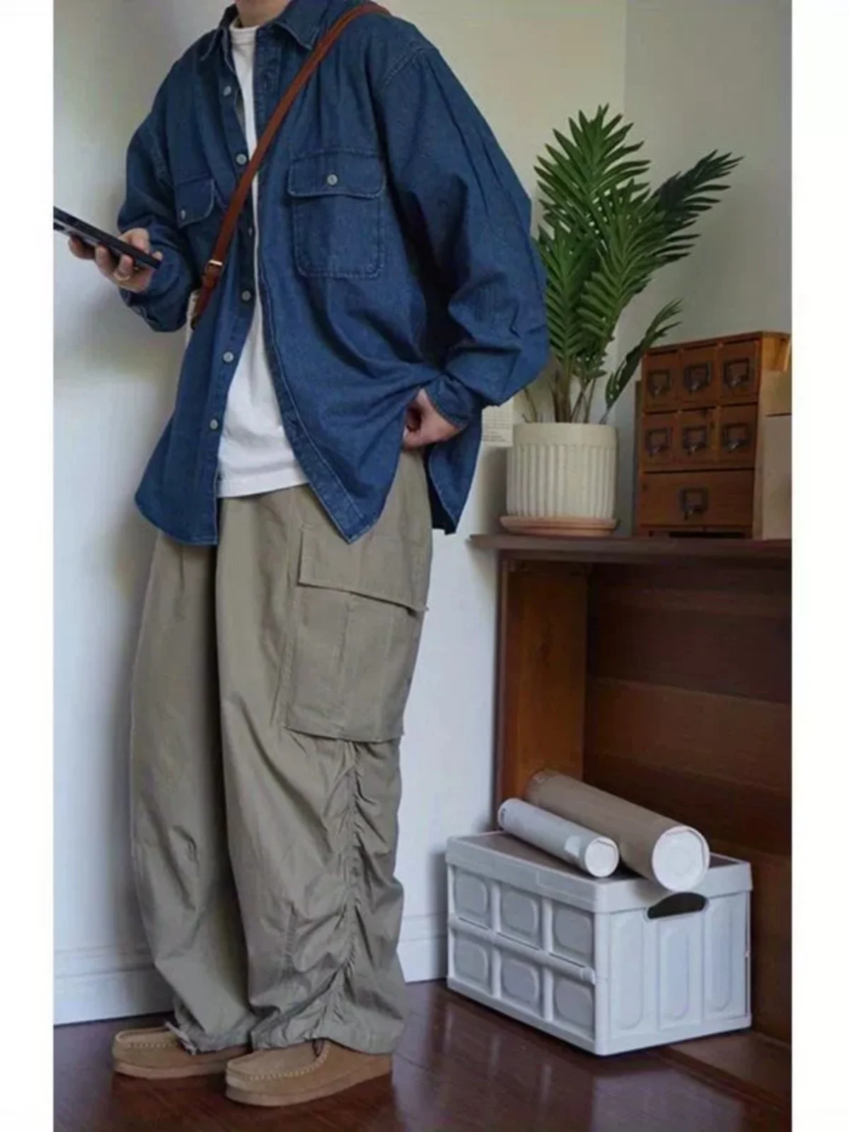 

Весенне-осенняя нейтральная однотонная повседневная базовая рабочая одежда Denim irt Loose Long Sve ex Jaet Youth Faion Trend