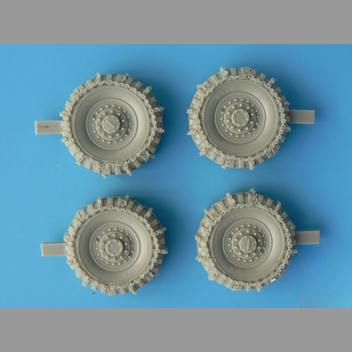 1/35 Resin unpainted Model Kit, Deer Hound Snow Sprocket Set (4), unassembled and unpainted GK