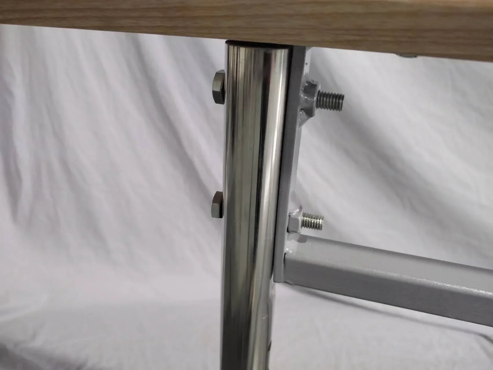 

2024 Adjustable Gym Wooden Height Leg Pressing Dance Pole Portable Horizontal Bar Ballet Bar Dancing Pole