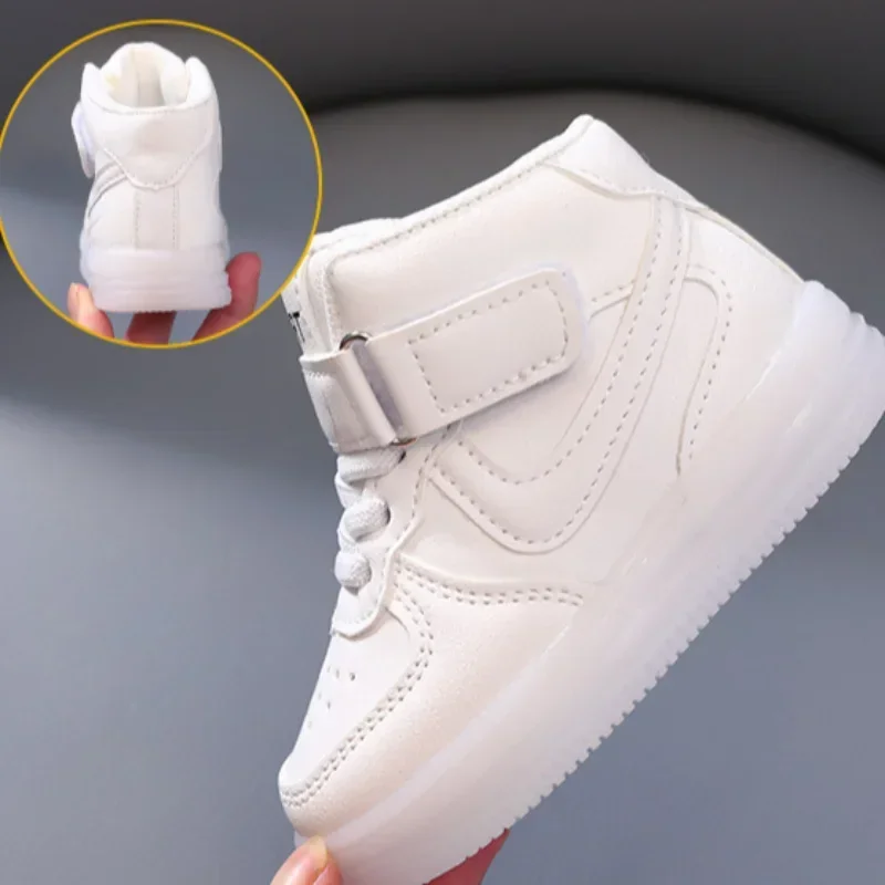 2024 Winter Casual Shoes Kids LED Shoes Children Tennis Shoes Girls Luminous Sport Shoes Baby Casual Sneakers Lighted Shoes