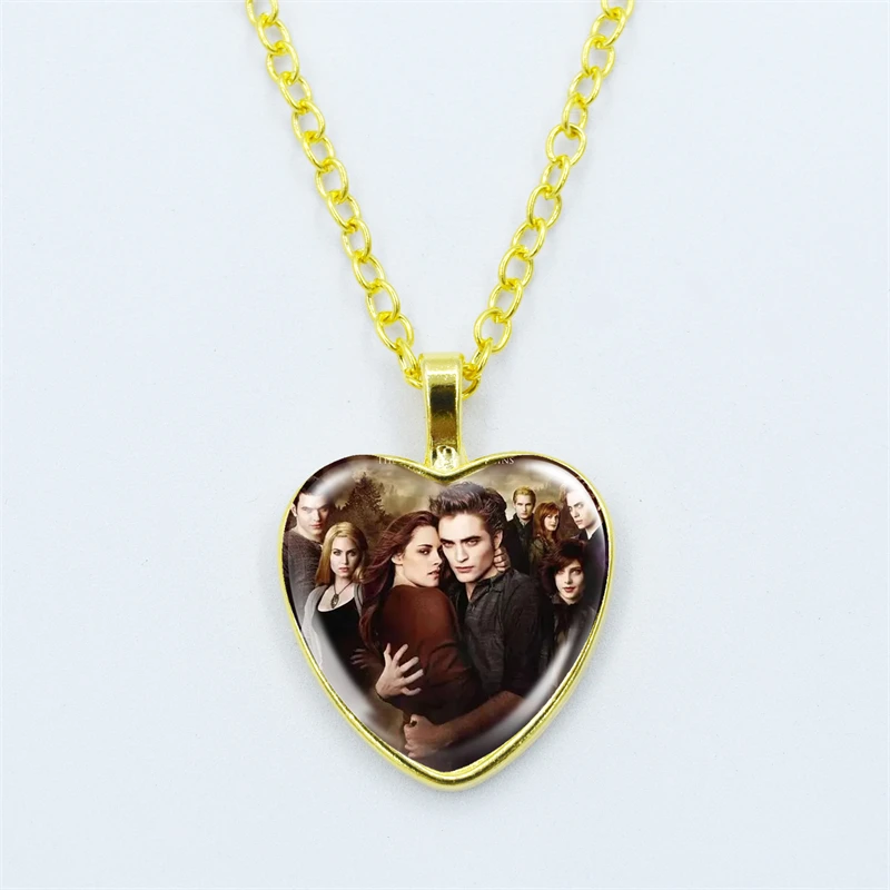 Twilight Movie Necklace Vampire Bella Edward Jacob Renesmee Figure Character Glass Gem Heart Pendant Necklace Jewelry Gift