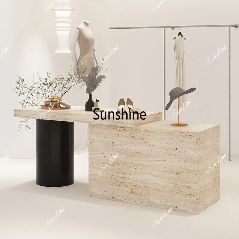 Clothing store Nakashimadai buyer's store display table light luxury, placed in the middle