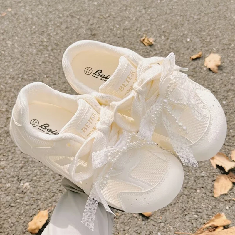 Fashionable White Shoes Women Summer New Breathable Mesh Canvas Shoes Thin Soft Sole Without Tiring Feet Versatile Casual Shoes