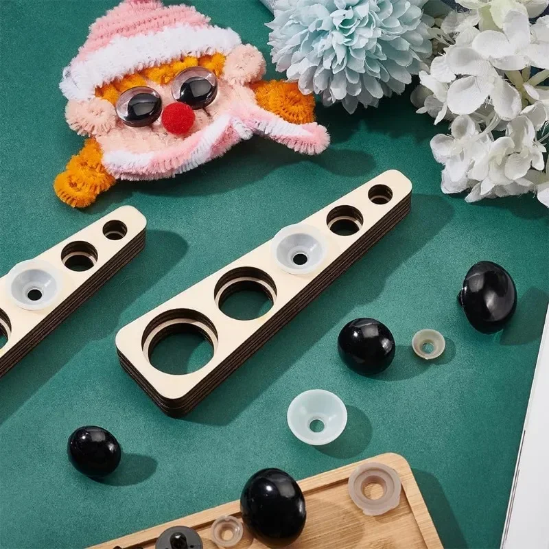 2pcs Wood Safety Eyes Insertion Tool Auxiliary Tool for Attaching Safety Eyes and Washers Eyeball Gauge Board Amigurumi Craft