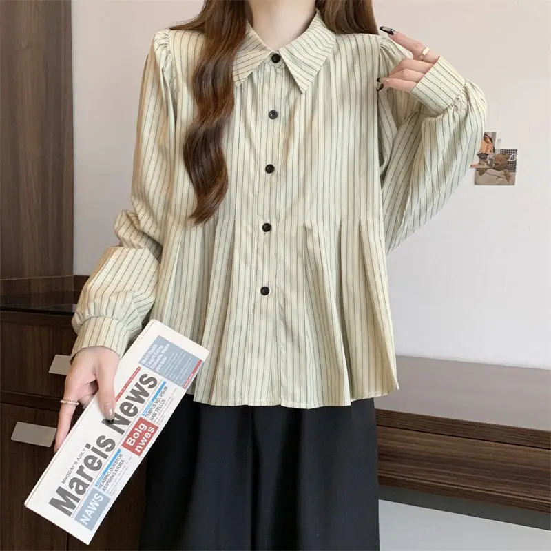 Design Striped Long Sleeved New Shirt for Spring and Autumn College Spliced Lapel Fashionable Loose Retro Casual Shirt Top