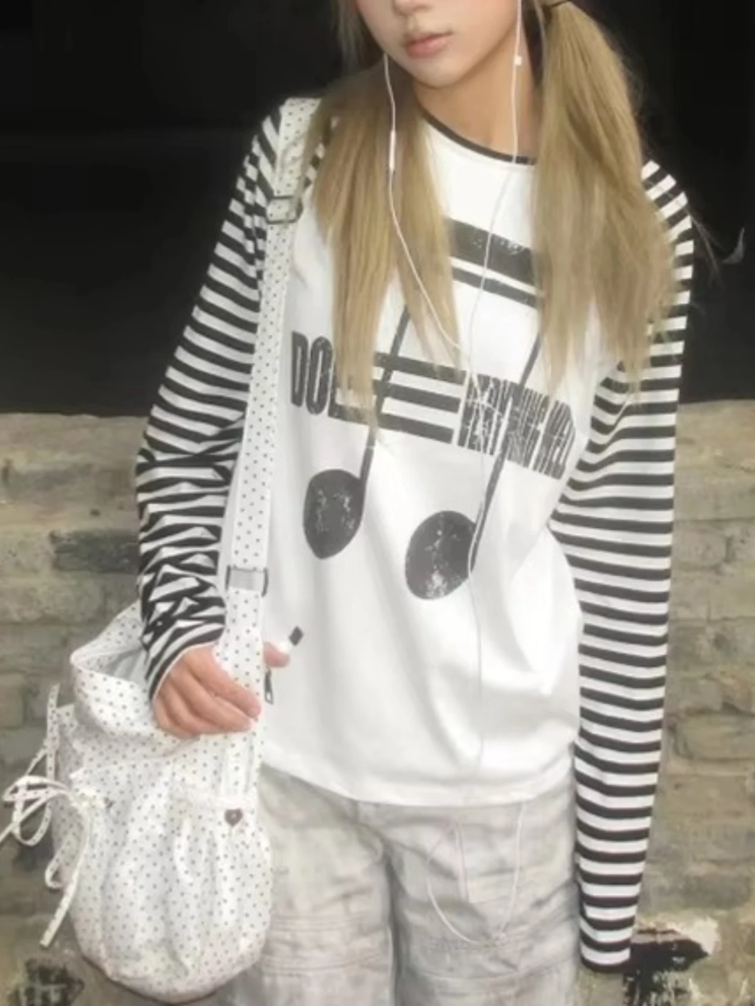 Y2K Women' s Crew Neck Long Sleeve T‑shirt Black White Stripe Musical Note Letter Graphic Print Retro Casual Fashion Autumn Tops