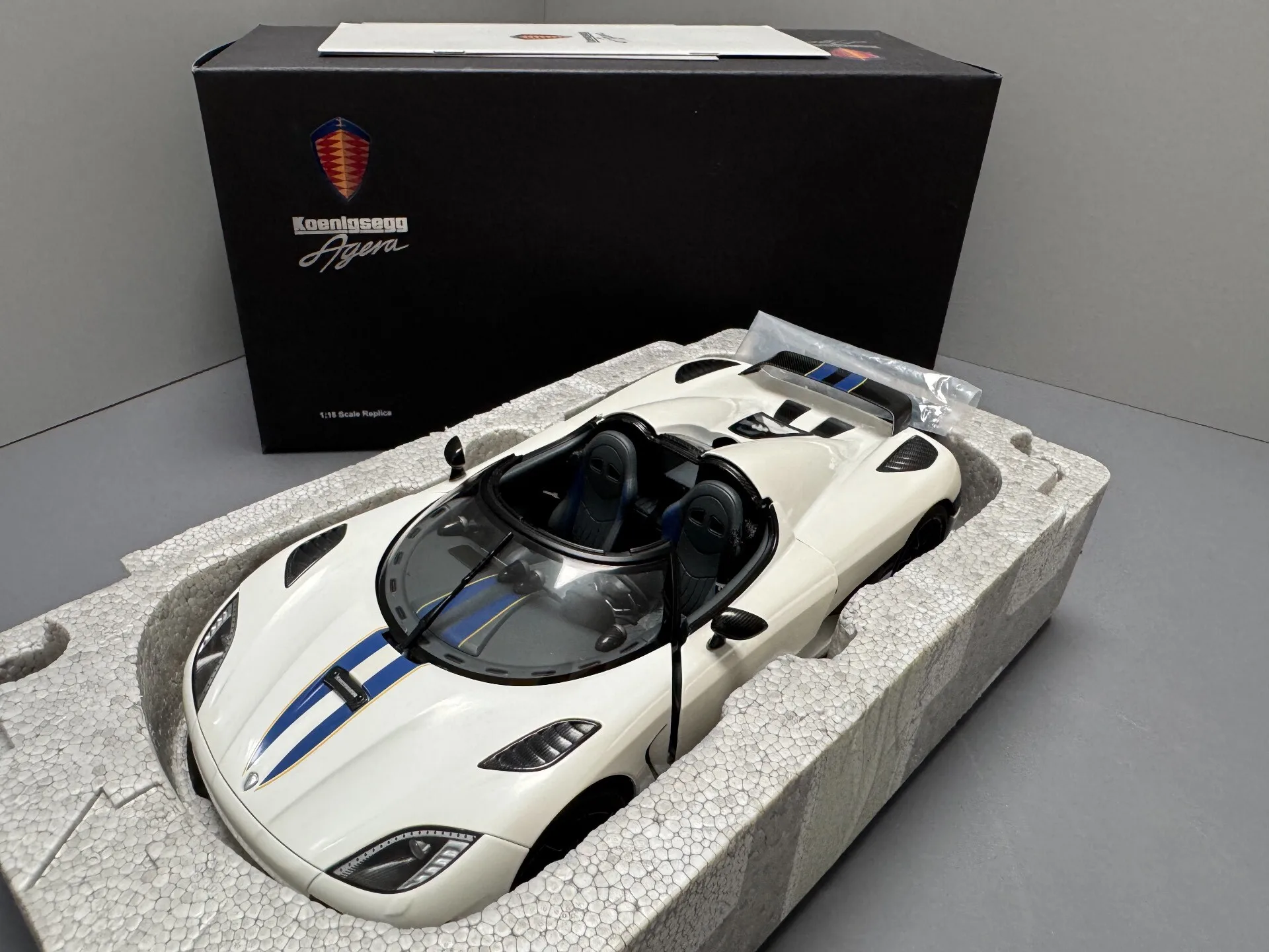 Autoart 1:18 Agera White Simulation Limited Edition All Open Alloy Metal Static Car Model Toy Gift