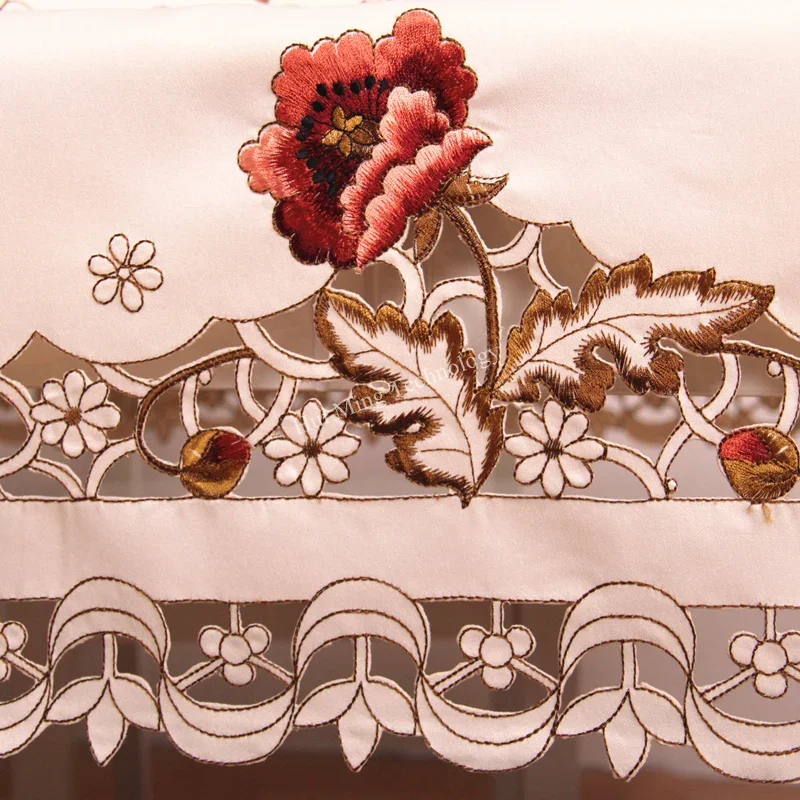 Table cloth Cream Dining Table Cover TableCloth Europe Luxury Embroidered Wedding Flower Chair Cover Dust Cover Table Decoration