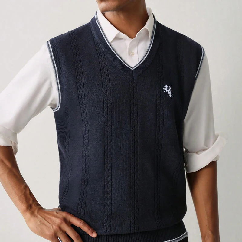 US-Größe Herren V-Ausschnitt Strickweste im College-Stil, Ärmellose Strickpullover für Männer – Detail 6