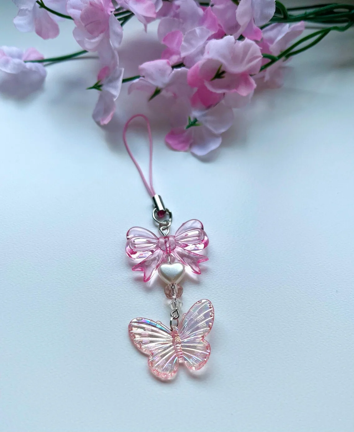 Colgante de mariposa y lazo rosa Kawaii, bonito y a la moda, para teléfono, regalo para ella