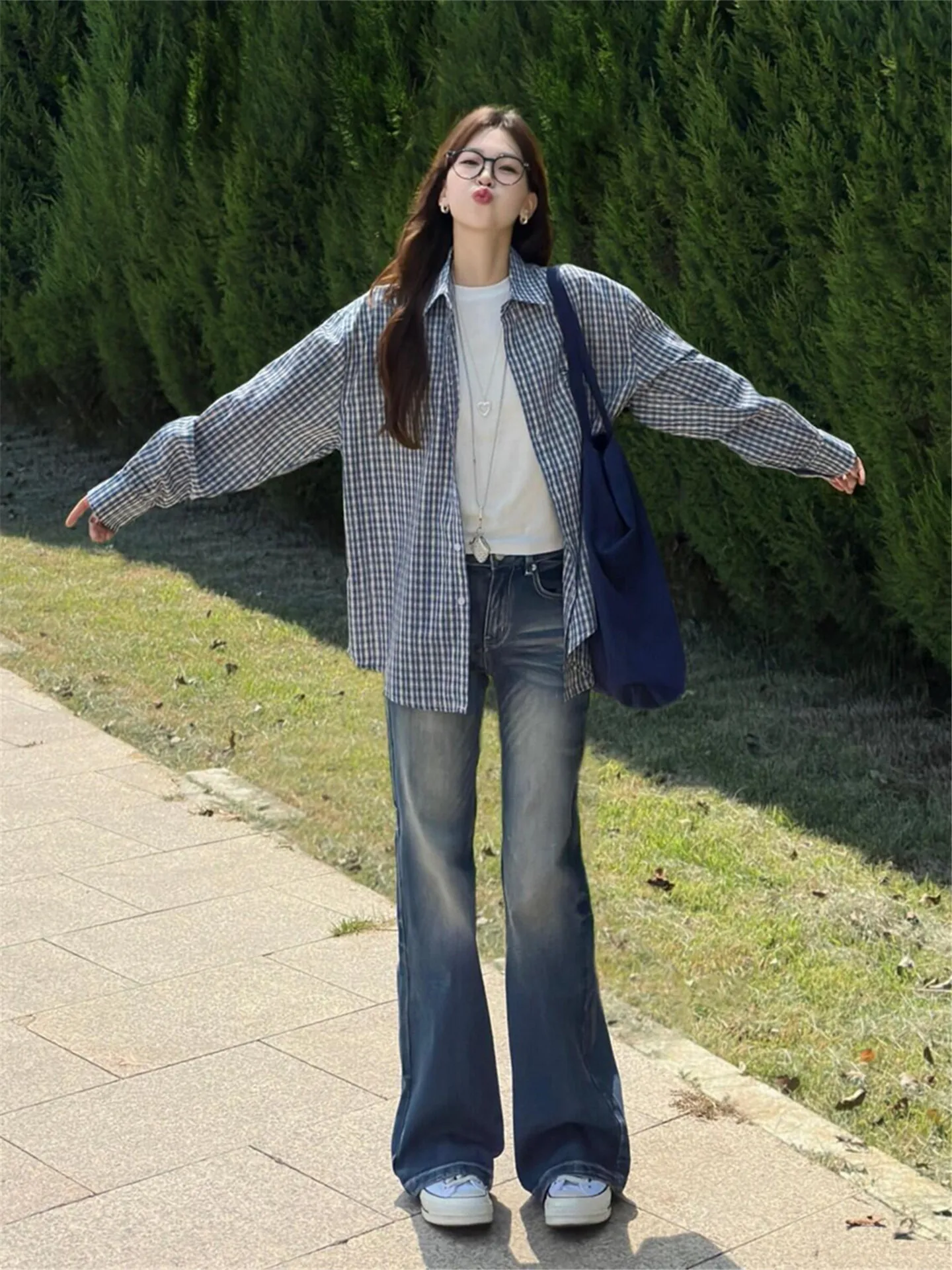 

American Vibe Dodge Blue Low Waist Flared Jeans Women's Slimming Straight Leg Jeans Spring Washed out Skinny Pants