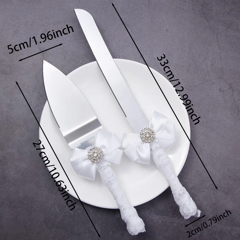 ロマンチックなウェディングテーブルウェアセット、花嫁と花婿のためのエレガントなデザイン、結婚式のお祝いに最適