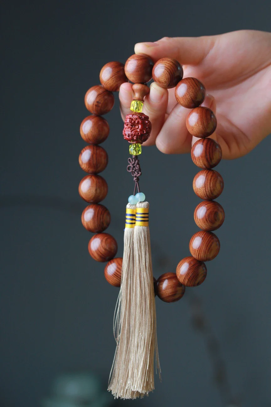 

Rosewood with Red Sandalwood Hand-held Beads, Rosary and Tassel Bracelet for Men and Women Wooden Literary Play Hand Jewelry