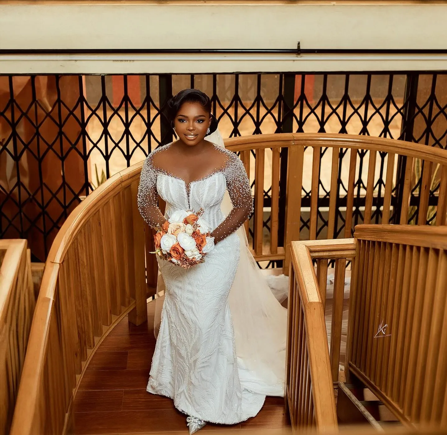 فستان الزفاف الأفريقي 2026 رقبة شفافة وأكمام طويلة خرز ترتر حورية البحر زفاف العروس نمت فيستدوس دي نوفيا #2