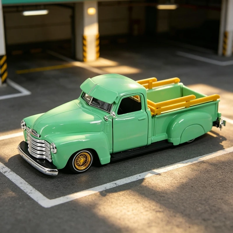 Maisto 1:25 simulation Chevrolet 3100 pickup truck 1950 alloy car model door can be opened  rich in details, finely crafted