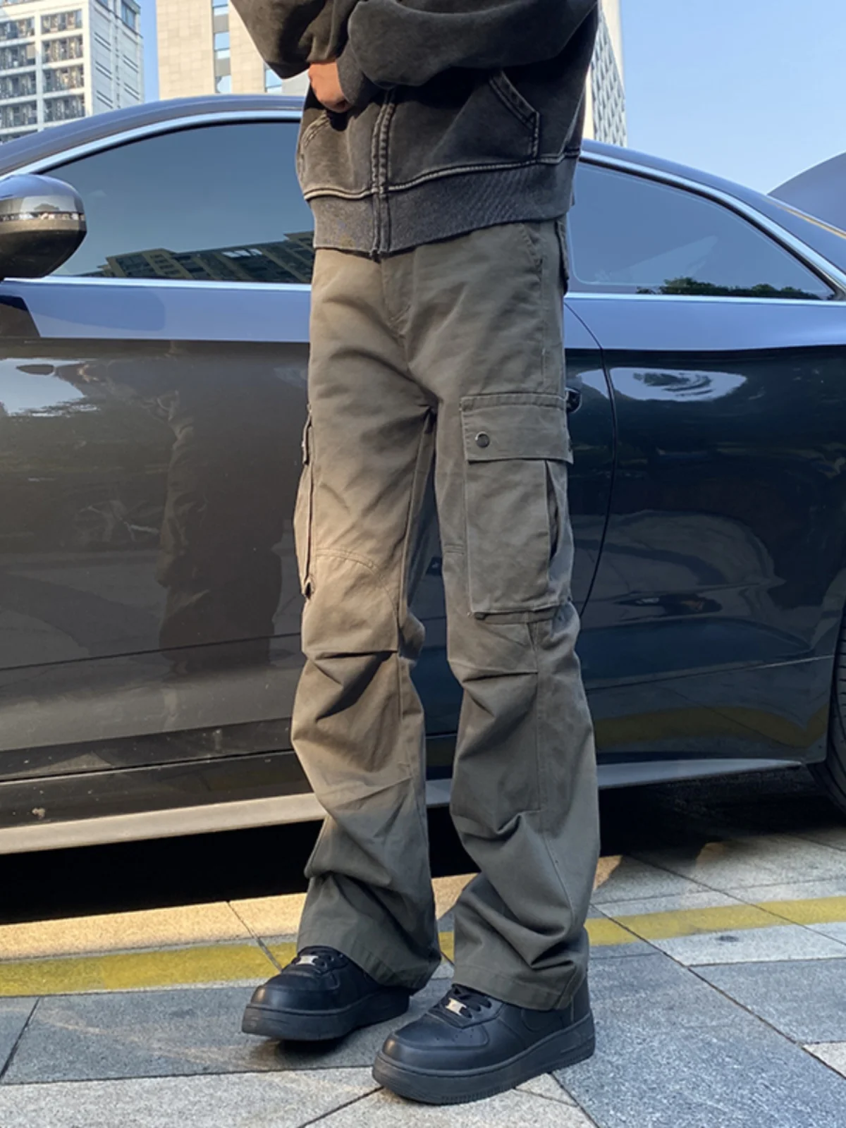 

Ретро-американские рабочие брюки для мужчин, весенне-осенний стиль, модные брендовые брюки-парашюты с множеством карманов, серые, с эффектом потертости, прямого кроя.