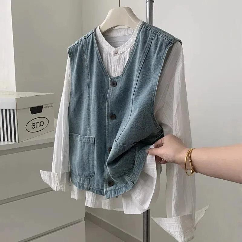 

Women's Casual V-neck Denim Vest Loose Fit Button Up Sleeveless Jean Jacket with Pockets