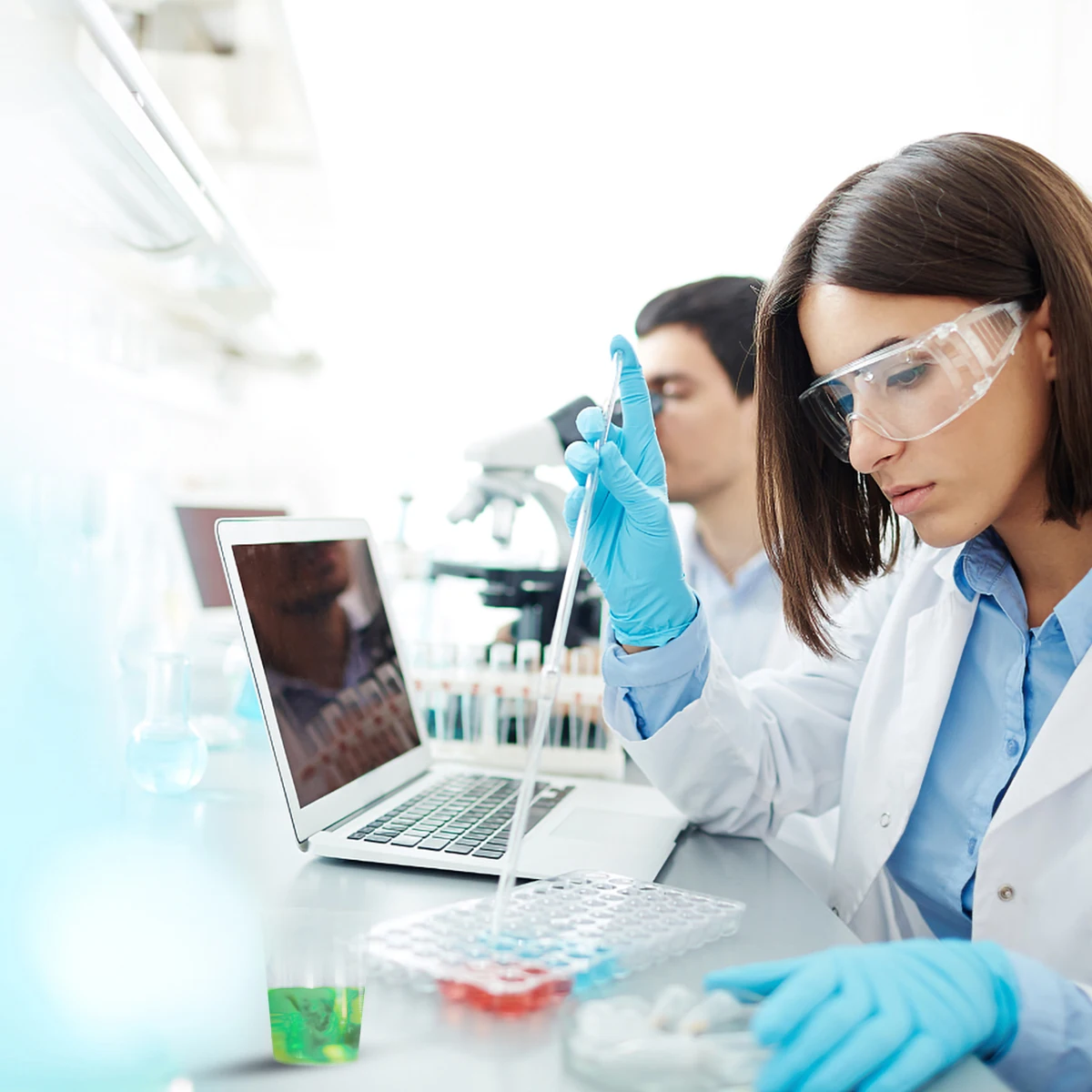 

50Pcs Plastic Transparent Measuring Cup Leak-Proof Lid Kitchen Laboratory Sample Collection Accurate Scale 50ml Plastic