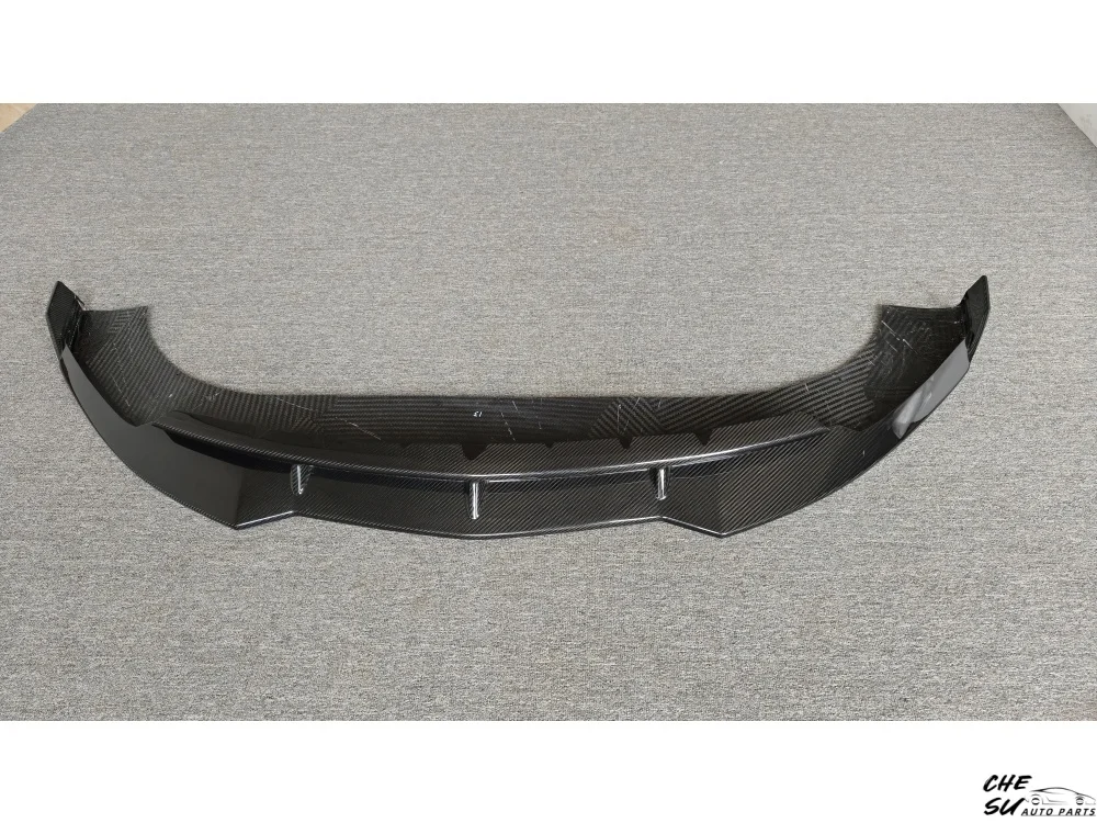 For Lamborghini URUS S Upgrade 1016 Style Carbon Fiber Front Bumper Lip Body Kit Popular Front Bumper Splitter Custom Car Kit
