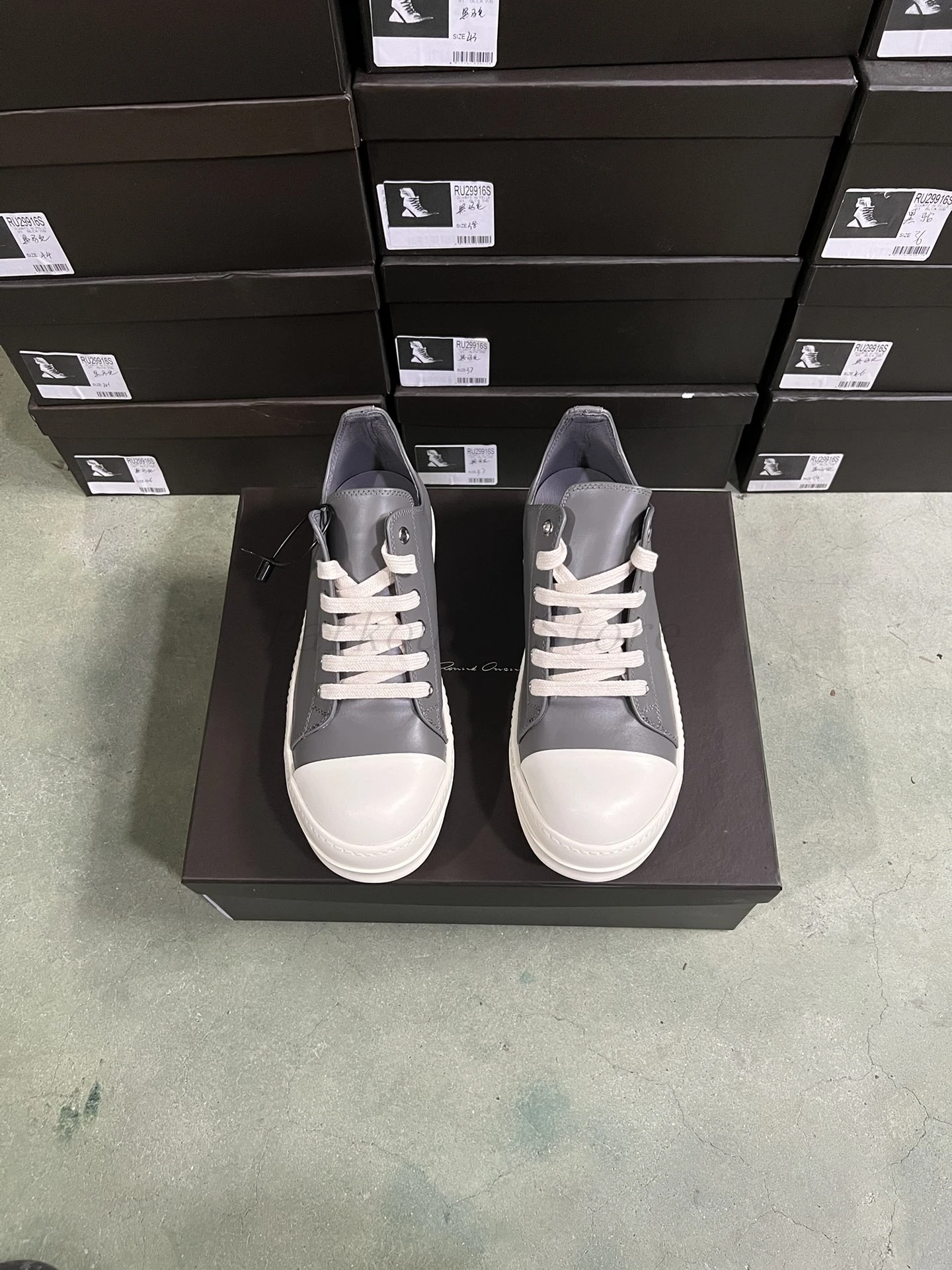 Elephant Grey Cowhide Low Top Casual Shoes Sports Quality Men's & Women's Fashion Classic Design