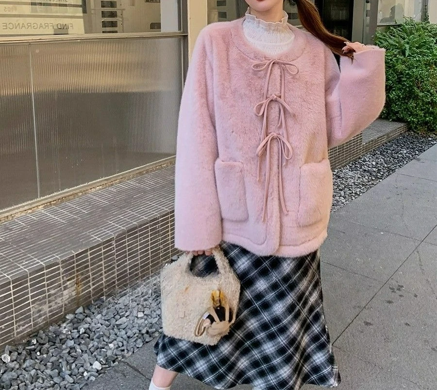 

2025 Autumn Winter New Women's Short Sweet Fashion Versatile Jacket