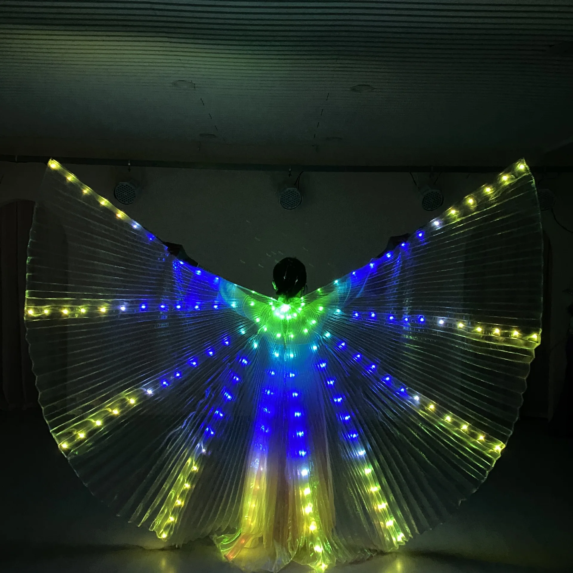 Ala LED RGB multicolore Fantasia Ali colorate Puntelli da ballo Mantello luminoso a LED di Halloween 360 ​ ​ grado Fluorescente Colorato