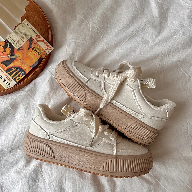 Brand Leather Sneakers Women 2023 Designer Woman Sneakers Lace Up White Casual Ladies Spring Autumn Flats Woman Vulcanized Shoes