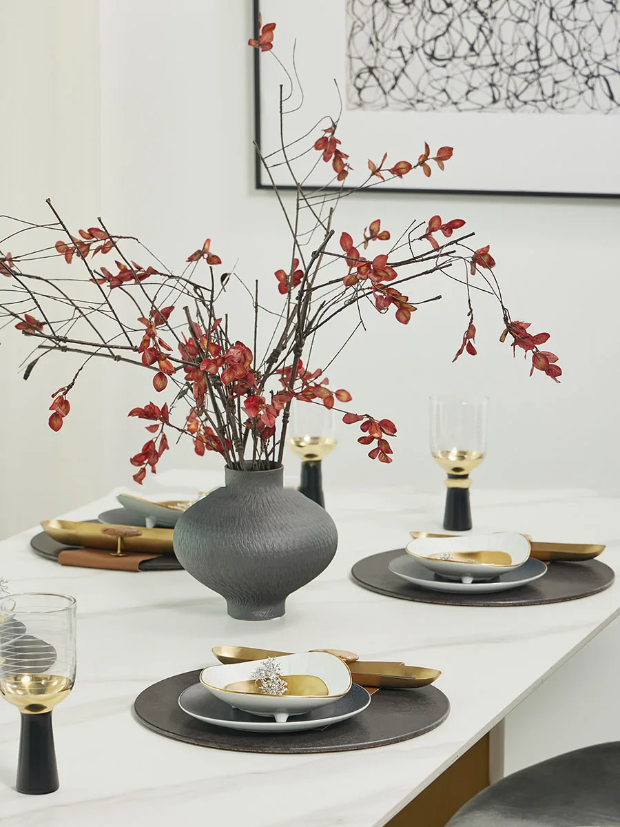 Chinese Dining Table Dining Plate Ornaments Light Luxury Soft Decoration Irregular Gilded Ceramic Snack Plate Bowl Cutlery