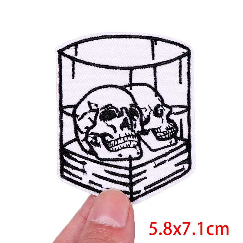 Poker Patch Horror Skull Embroidered Patches On Clothes Punk Embroidery/Sew Patch Iron On Patches For Clothing Ironing Stickers
