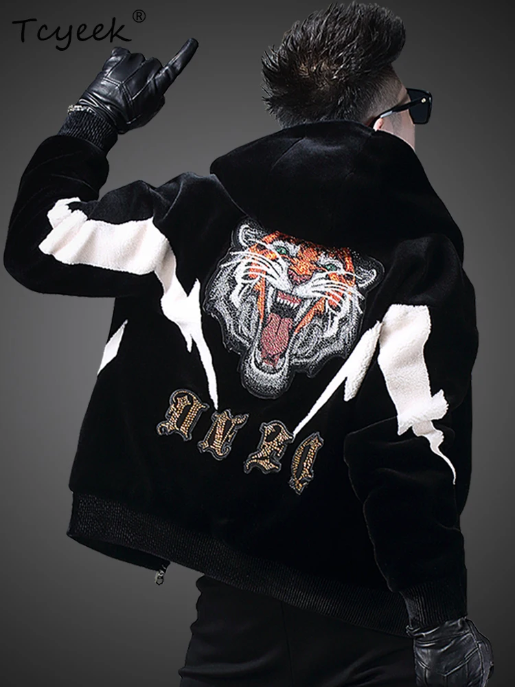 Tcyeek 100% Wool Jacket Men Winter Clothes Warm Coat Real Sheep Shearling Coat Hooded Mens Coats 2025 Chic Пальто Зимнее