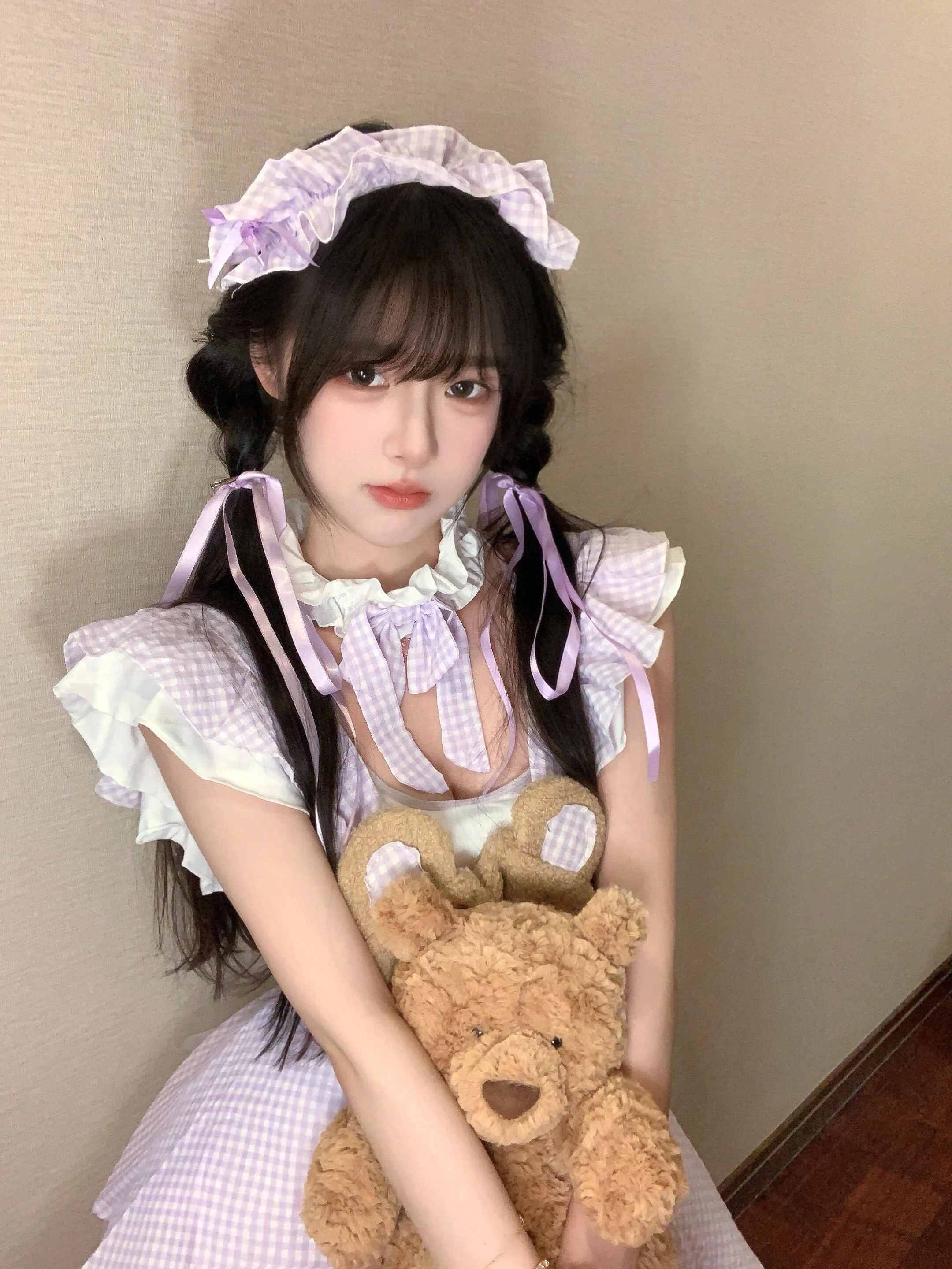 幼めガーリー×くまモチーフのラベンダーメイド風チェックワンピ