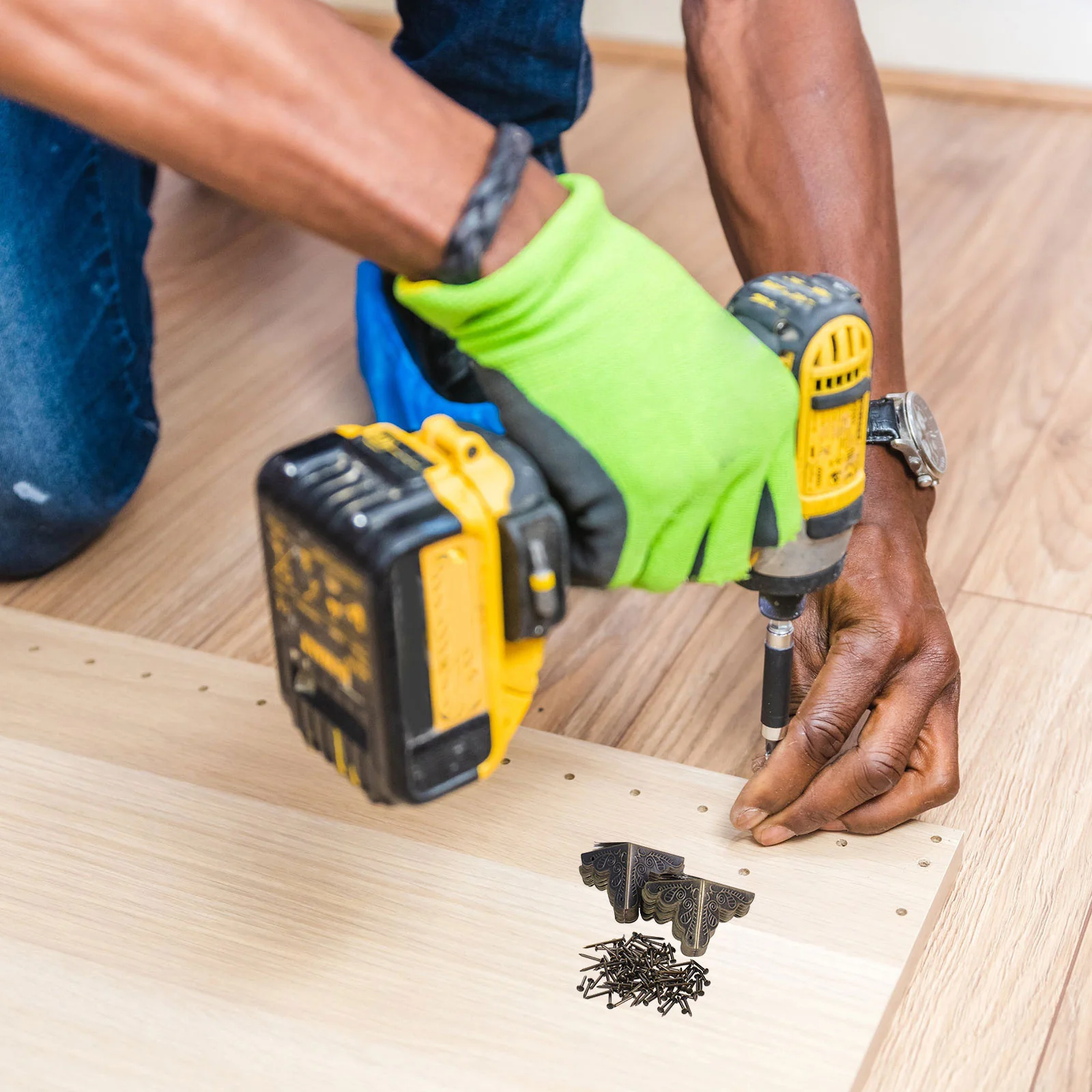 

50pcs Vintage Three-Edge Protector Metal Corner Guard For Cabinet Wood Case Iron Furniture Safety Cover