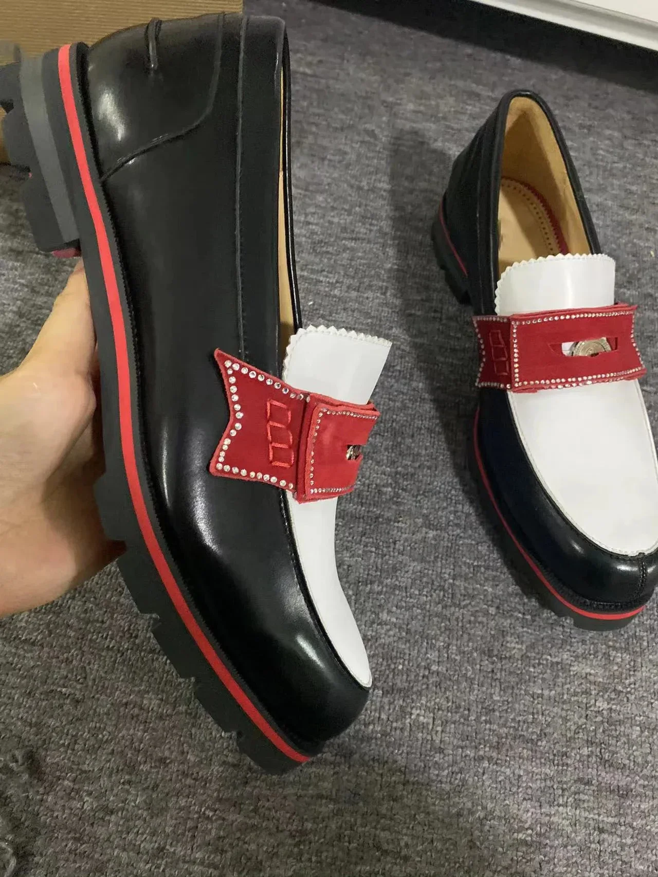 

Fashion Men Mixed Color White Black Genuine Leather Buiness Shoes Men's Comfortable Low Heel Anti-Slip Office Dress Casual Shoes