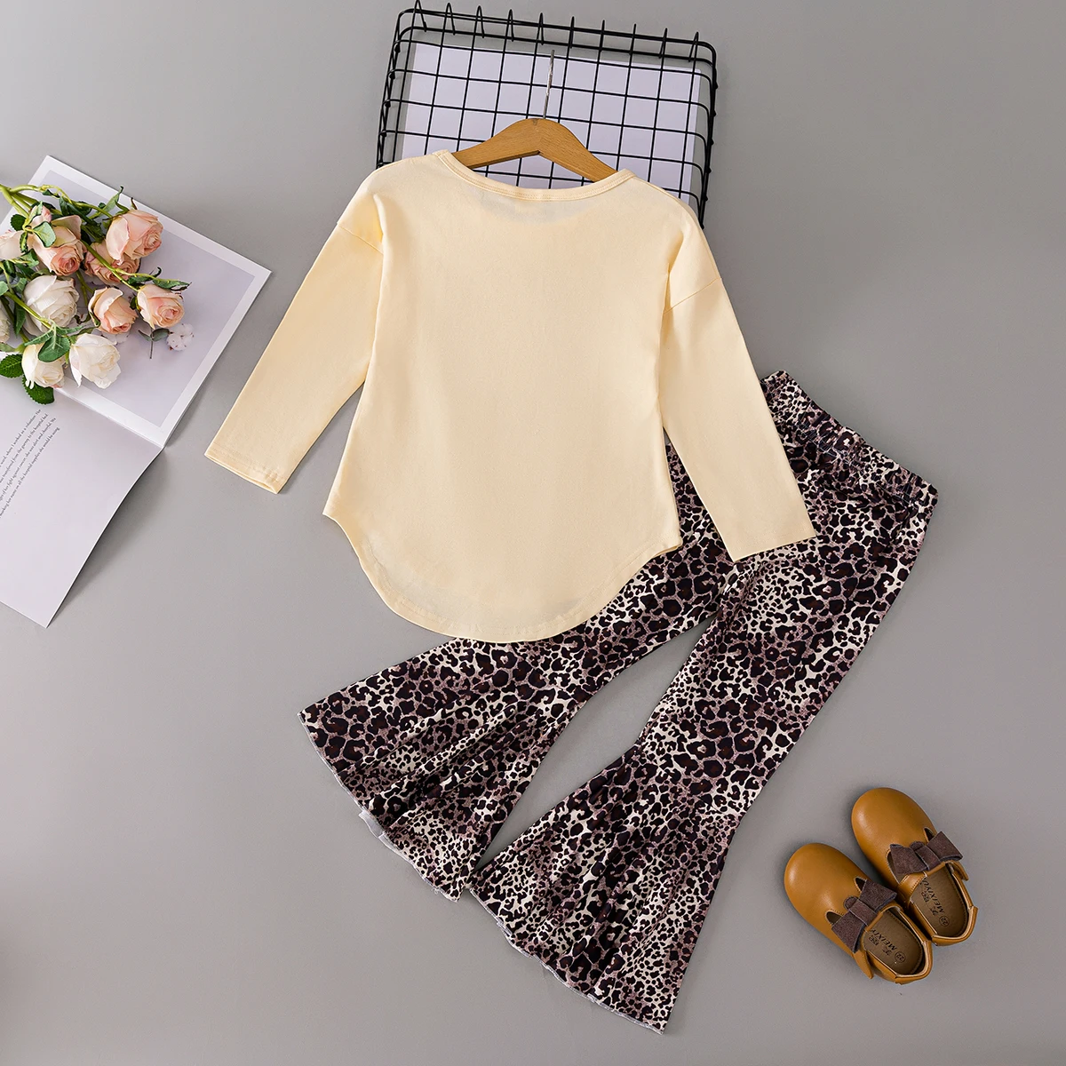 2025 New Spring Autumn Girls' 2 Piece Set Leopard Head Print Long Sleeve Top + Leopard Flare Pants Fashion Kids Outfit