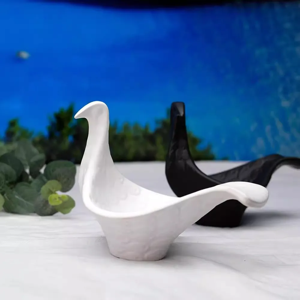

Немаркированный Menagerie Light, роскошные декоративные предметы для хранения в форме птицы, керамическая тарелка с фруктами и миска, многофункциональная