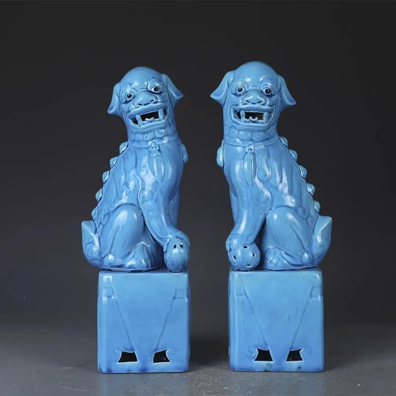 Late Qing Dynasty Blue Glazed Lion Statue，A Pair