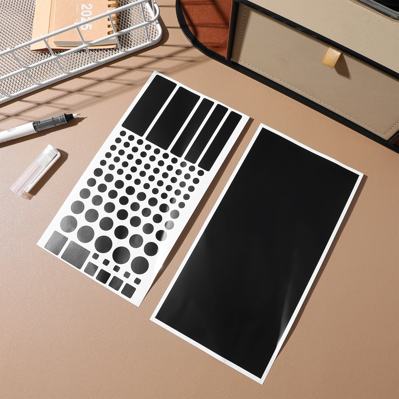 

2 Sheets LED Light Shielding Sticker Black Out Stickers Blinds Router Shading Pvc Self-adhesive Dimming for Electronics