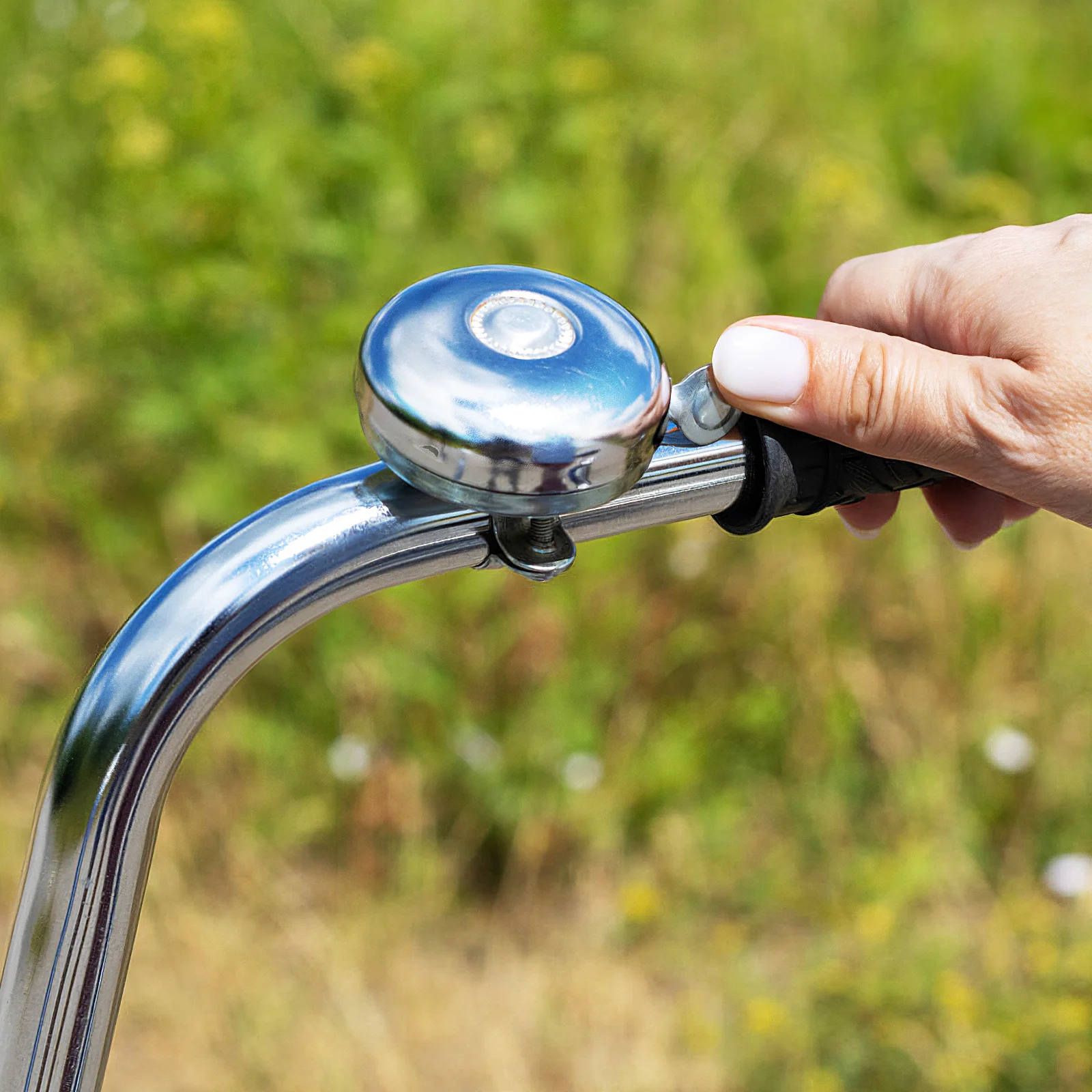 

Retro Bike Bell 52Mm Metal Vintage Cycling Horn Loud Clear Sound Handlebar Bell For Mountain Bike Cruiser Bikes Cycling