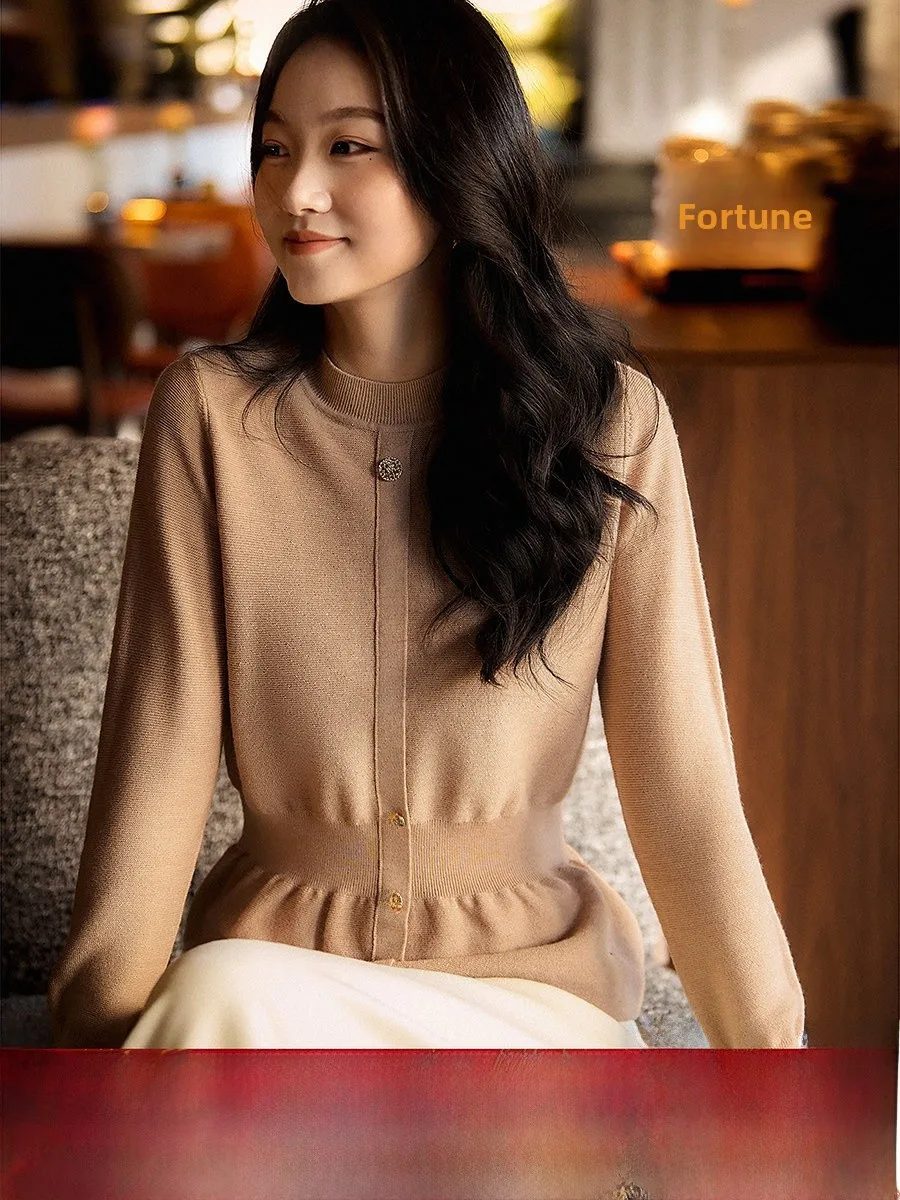 

Xiao Han Ge Soft Wheat Apricot 302 Yangzi Yarn Pure Wool Knitted Top Waist Cinching Double Sided View Spring New Year