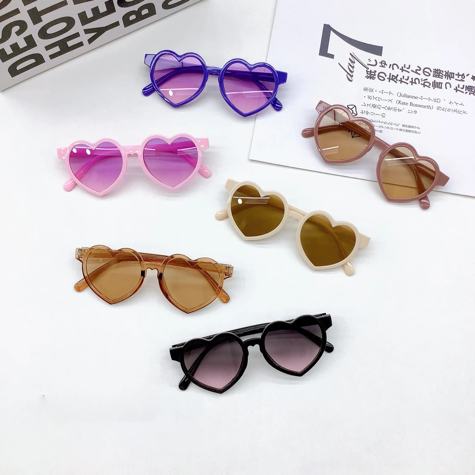 Neue Mode Kinder Sonnenbrille vielseitige Bonbon Farbe Jungen und Mädchen Sonnenbrille lieben UV-Schutz Baby Brille