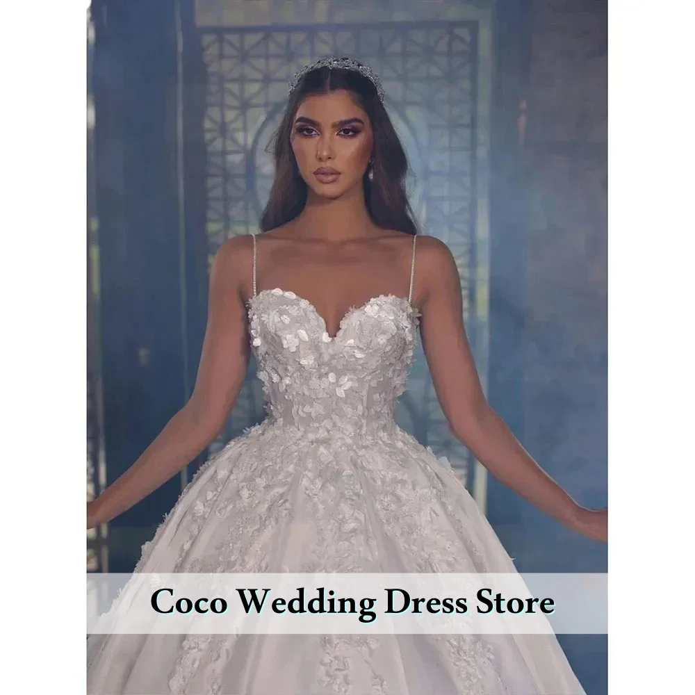 Customized Gorgeous Thin Shoulder Straps Sweetheart Neck Up Back Pearls Flowers Lace Bridal Wedding Dresses Vestido De Novia